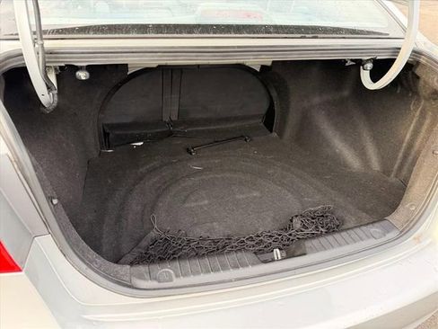 Used 2009 Hyundai Elantra SE FWD image 22