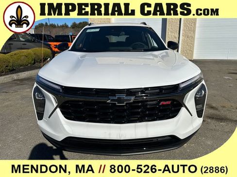 New 2026 Chevrolet Trax RS w/ Sunroof Package image 4