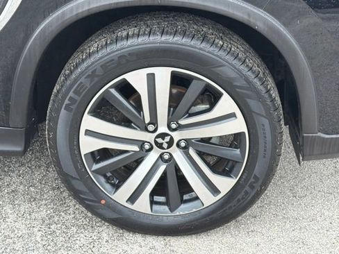 Used 2023 Mitsubishi Outlander Sport SE AWD/4WD image 9