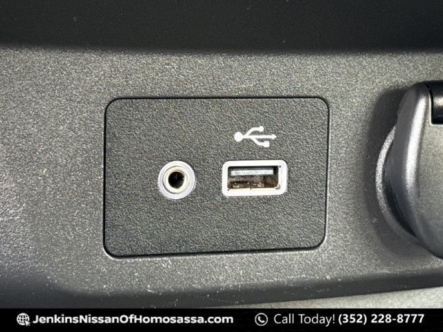 Certified 2022 Nissan Rogue Sport SV FWD image 38
