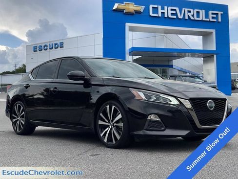 Used 2021 Nissan Altima 2.5 SR FWD image 1