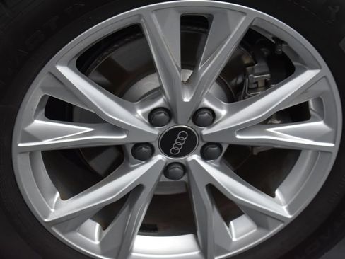Used 2025 Audi Q3 2.0T Premium w/ Convenience Package AWD/4WD image 21