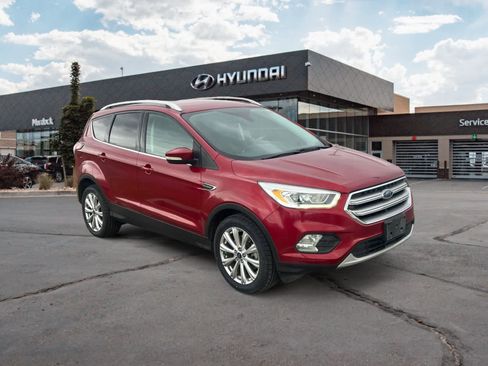 Used 2017 Ford Escape Titanium image 7