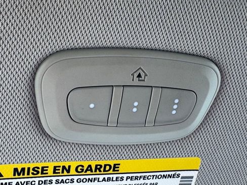 Used 2020 Chrysler Pacifica Touring-L image 42