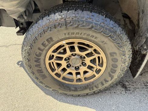 Used 2023 Toyota Tacoma 4x4 Double Cab w/ Trail Edition image 6