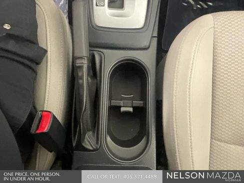 Used 2017 Subaru Forester 2.5i Premium w/ All-Weather Package AWD/4WD image 40