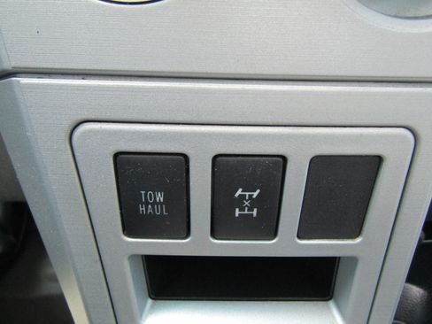 Used 2008 Toyota Sequoia Limited AWD/4WD image 39