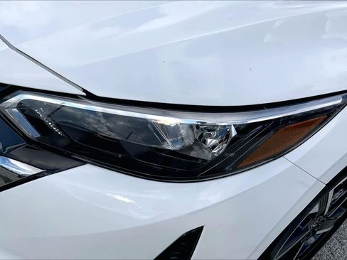 Used 2025 Nissan Sentra SV w/ All-Weather Package image 25