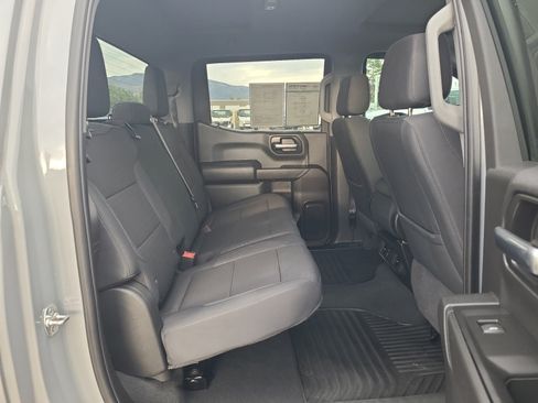 Used 2025 Chevrolet Silverado 1500 Custom Trail Boss w/ Turbomax Blackout Package AWD/4WD image 28
