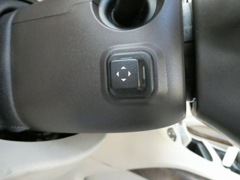 Used 2019 GMC Yukon XL Denali w/ Open Road Package image 33