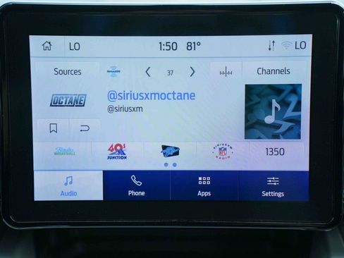 Used 2023 Ford Explorer XLT AWD/4WD image 36