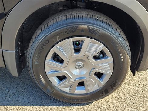 New 2026 Nissan Kicks S image 10