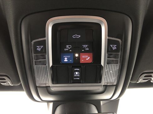 Used 2022 RAM 1500 Limited AWD/4WD image 20