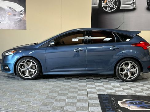 Used 2018 Ford Focus ST image 7