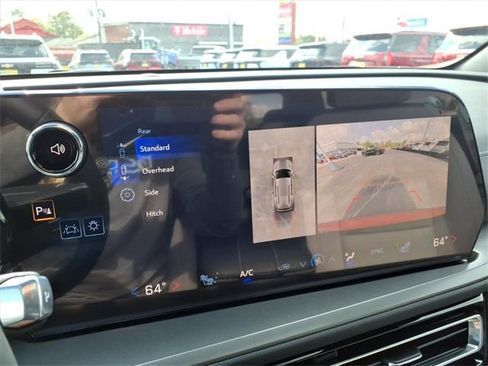 New 2026 Chevrolet Traverse LT image 18