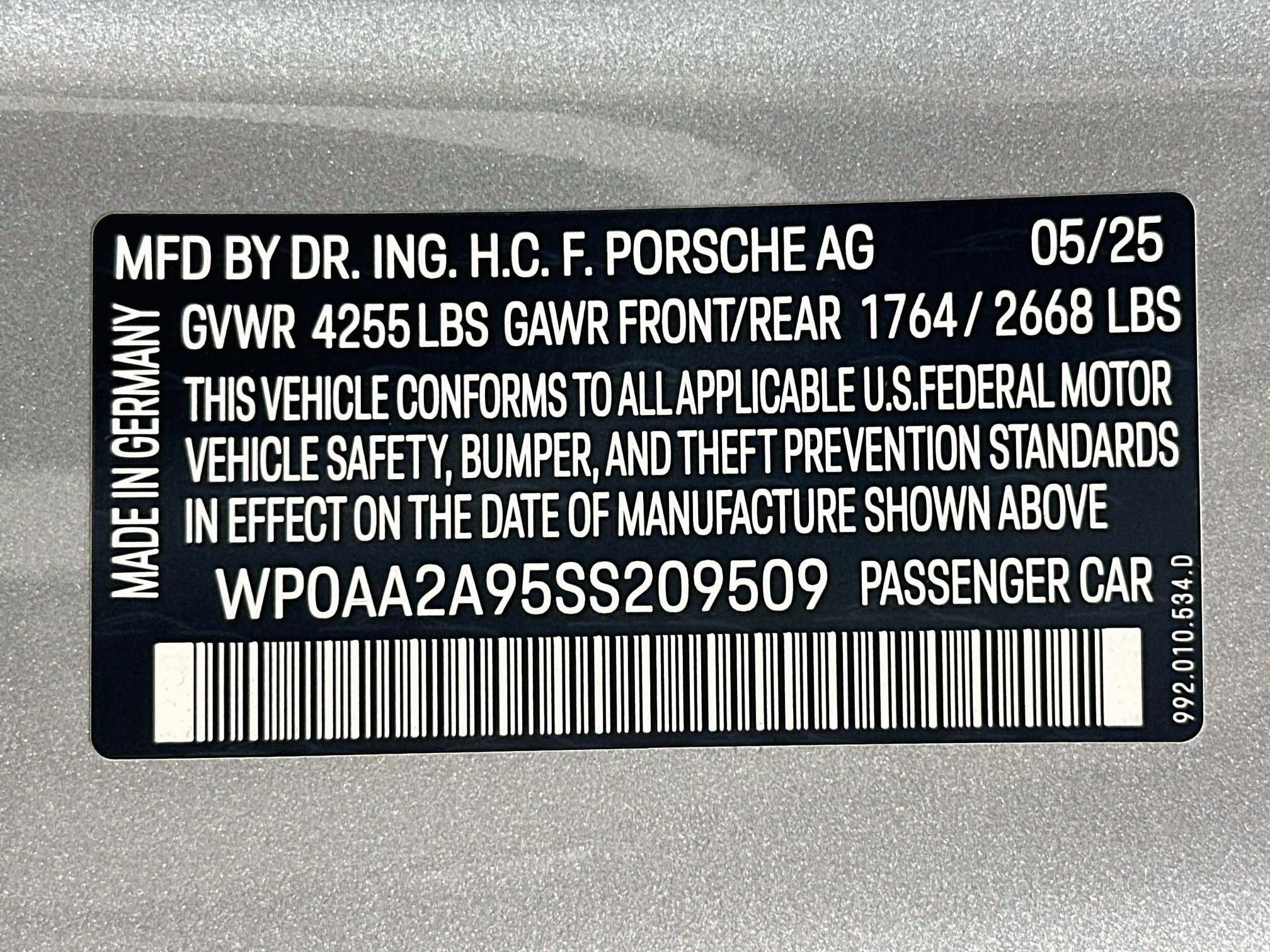Used 2025 Porsche 911 Carrera T RWD image 18