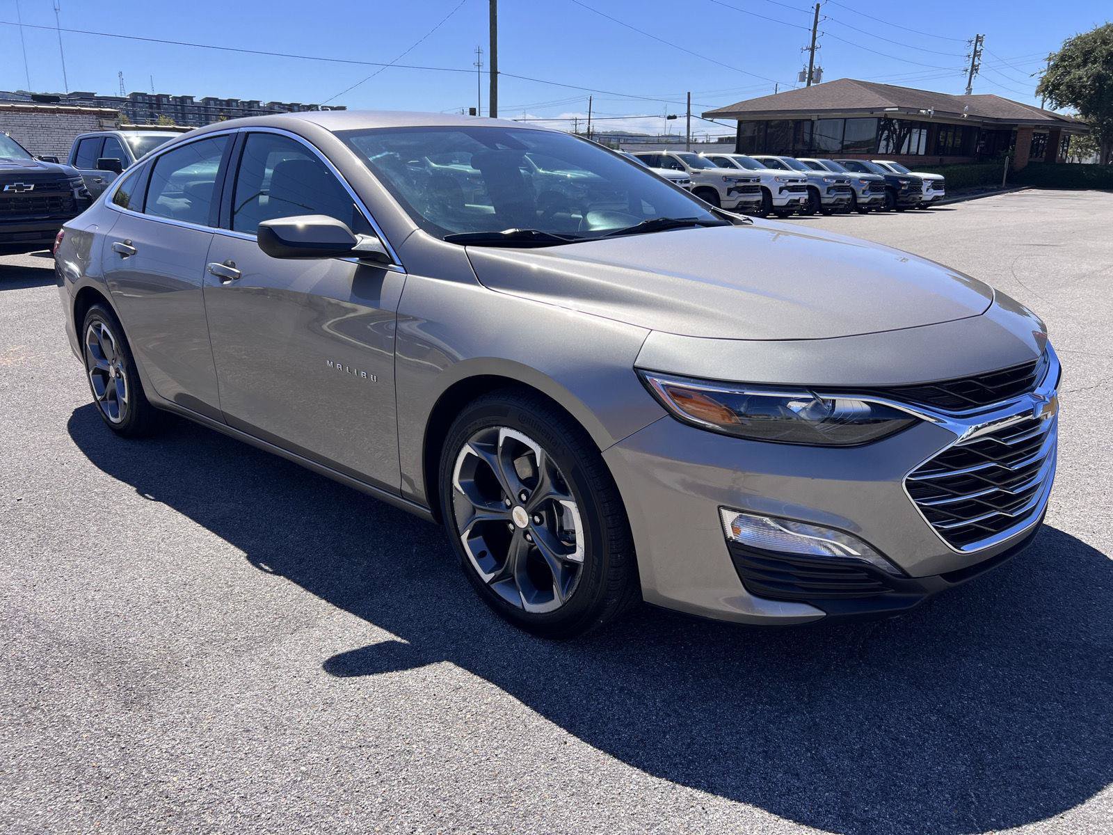 Used 2024 Chevrolet Malibu LT FWD image 35
