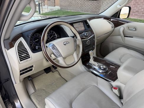 Used 2016 INFINITI QX80 Luxe w/ 22" Wheel Package image 11