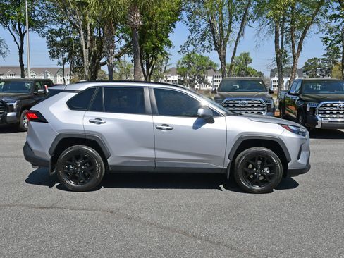 Certified 2024 Toyota RAV4 XLE w/ Convenience Package image 5