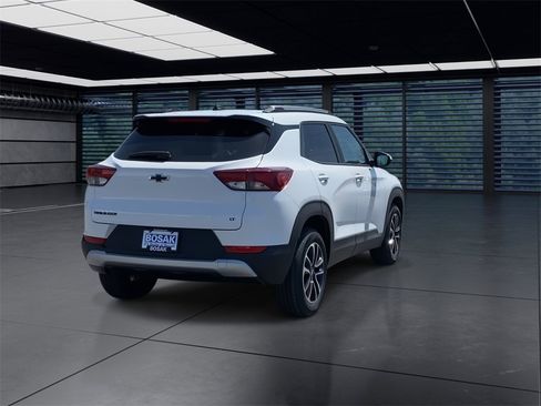 New 2025 Chevrolet TrailBlazer LT w/ LPO, Blackout Package image 8