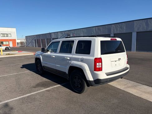 Used 2016 Jeep Patriot Sport w/ Power Value Group image 4