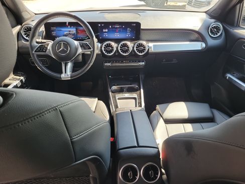 Used 2024 Mercedes-Benz GLB 250 image 12