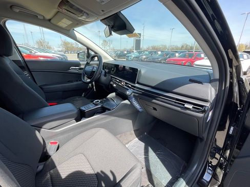 New 2026 Kia Sportage LX FWD image 26