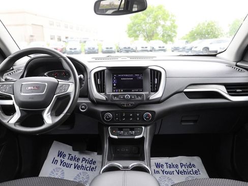 Used 2024 GMC Terrain SLE AWD/4WD image 14