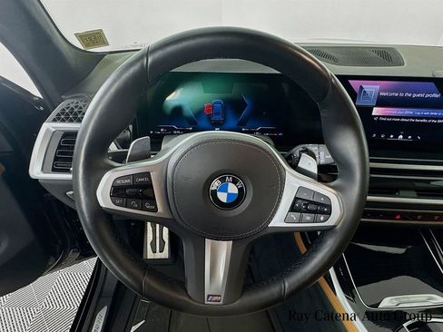 Used 2024 BMW X7 xDrive40i w/ M Sport Package AWD/4WD image 11
