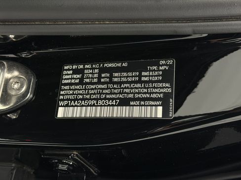 Certified 2023 Porsche Macan image 54