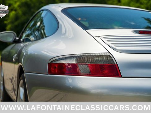 Used 2002 Porsche 911 Carrera RWD image 78