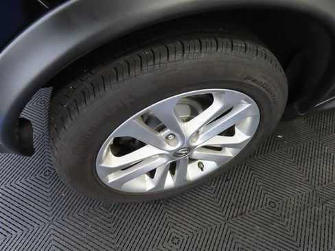 Used 2016 Nissan Juke SL image 8