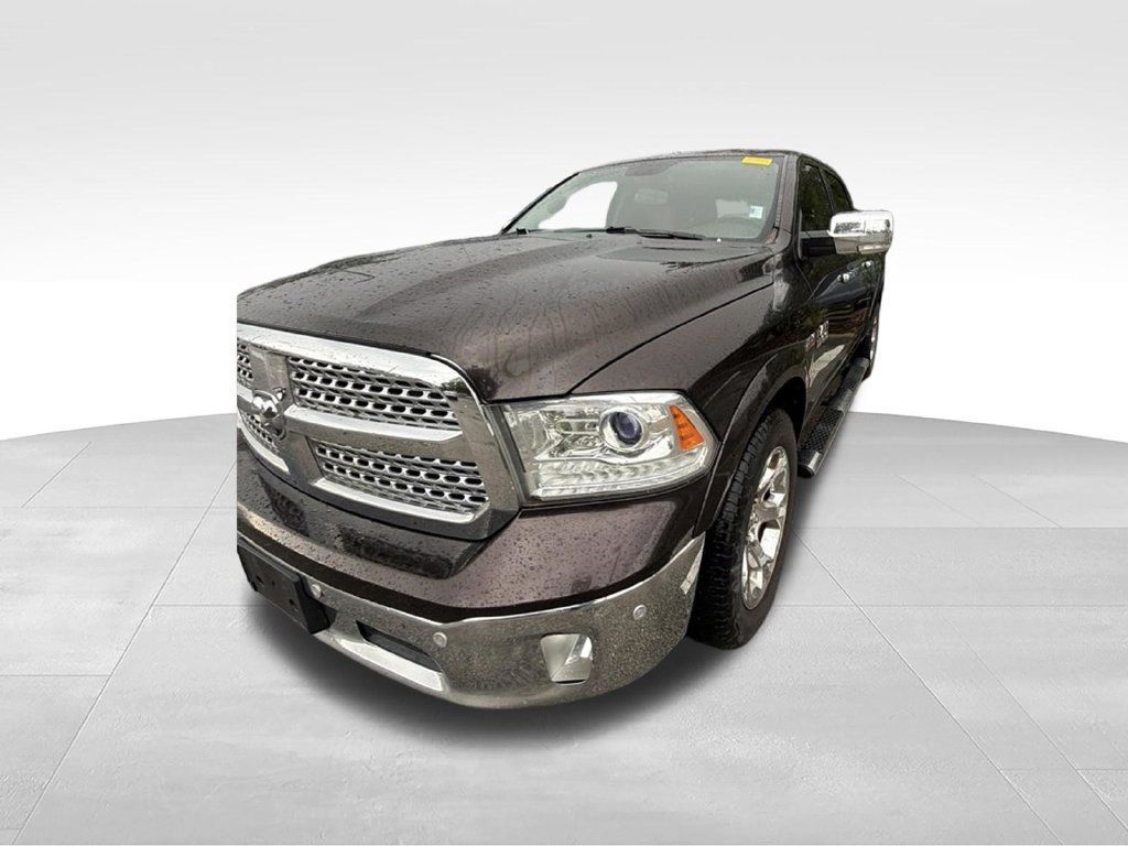 Used 2017 RAM 1500 Laramie AWD/4WD image 1