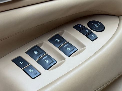 Used 2018 Cadillac Escalade Platinum image 26