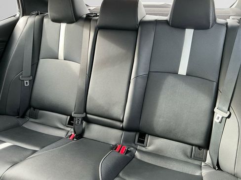 Used 2025 Toyota Camry SE image 13