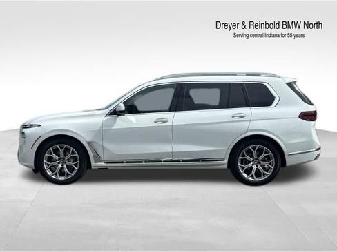 Used 2026 BMW X7 xDrive40i AWD/4WD image 2