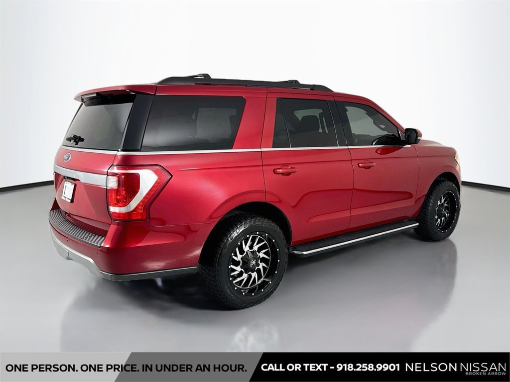 Used 2021 Ford Expedition XLT AWD/4WD image 5