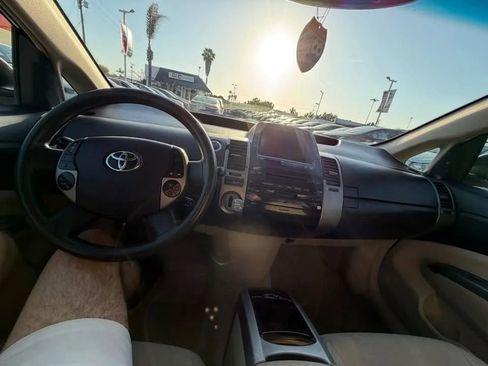 Used 2005 Toyota Prius FWD image 6