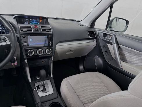 Used 2018 Subaru Forester 2.5i Premium AWD/4WD image 27