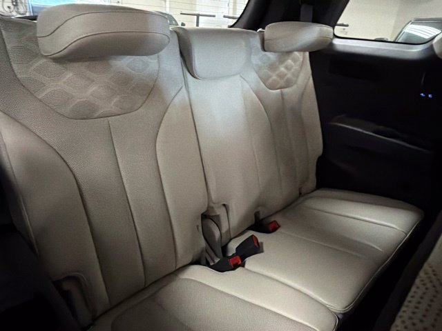 Used 2015 Toyota Highlander Limited AWD/4WD image 13