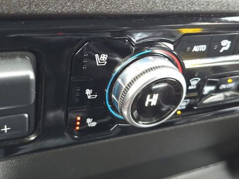 Used 2022 GMC Sierra 1500 SLT w/ SLT Premium Plus Package image 16