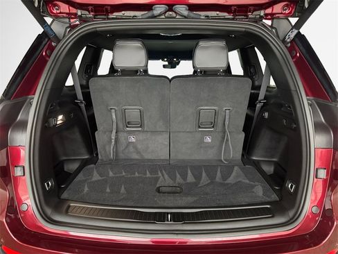 Used 2025 Jeep Grand Cherokee L Limited w/ Luxury Tech Group II image 25