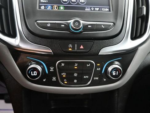 Used 2024 Chevrolet Equinox LT image 19