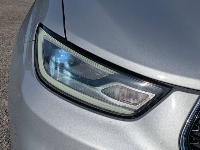 Used 2023 Chrysler Pacifica Touring-L FWD image 10
