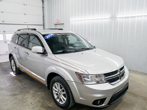 Used 2014 Dodge Journey SXT w/ Flexible Seating Group AWD/4WD image 1