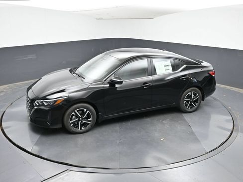 Used 2025 Nissan Sentra SV w/ All-Weather Package FWD image 23
