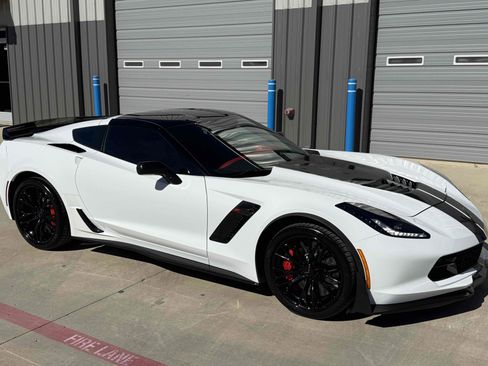 Used 2016 Chevrolet Corvette Z06 w/ 3LZ Preferred Equipment Group image 52