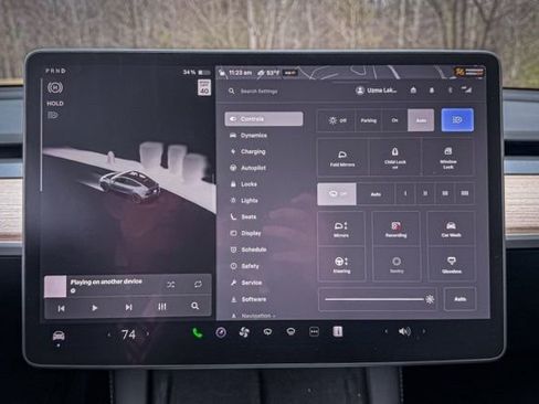 Used 2023 Tesla Model Y Performance image 33