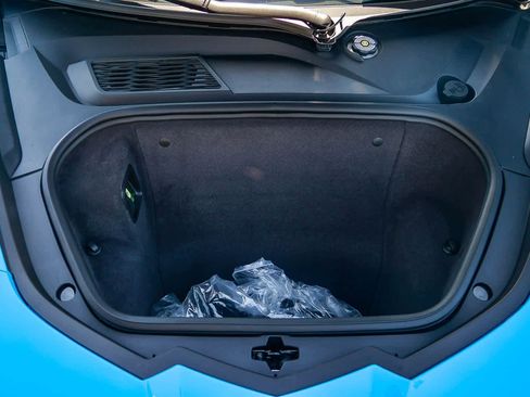 Used 2023 Chevrolet Corvette Stingray Coupe w/ Z51 Performance Package RWD image 27