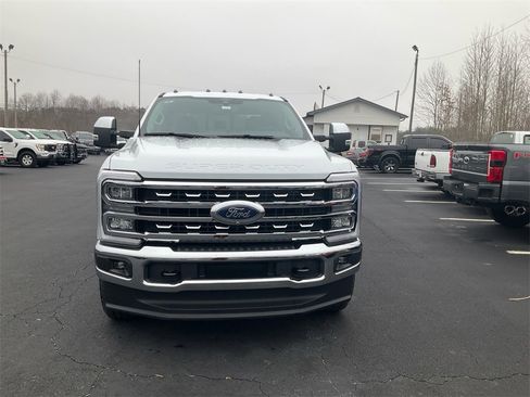 New 2026 Ford F250 Lariat w/ Chrome Package image 2